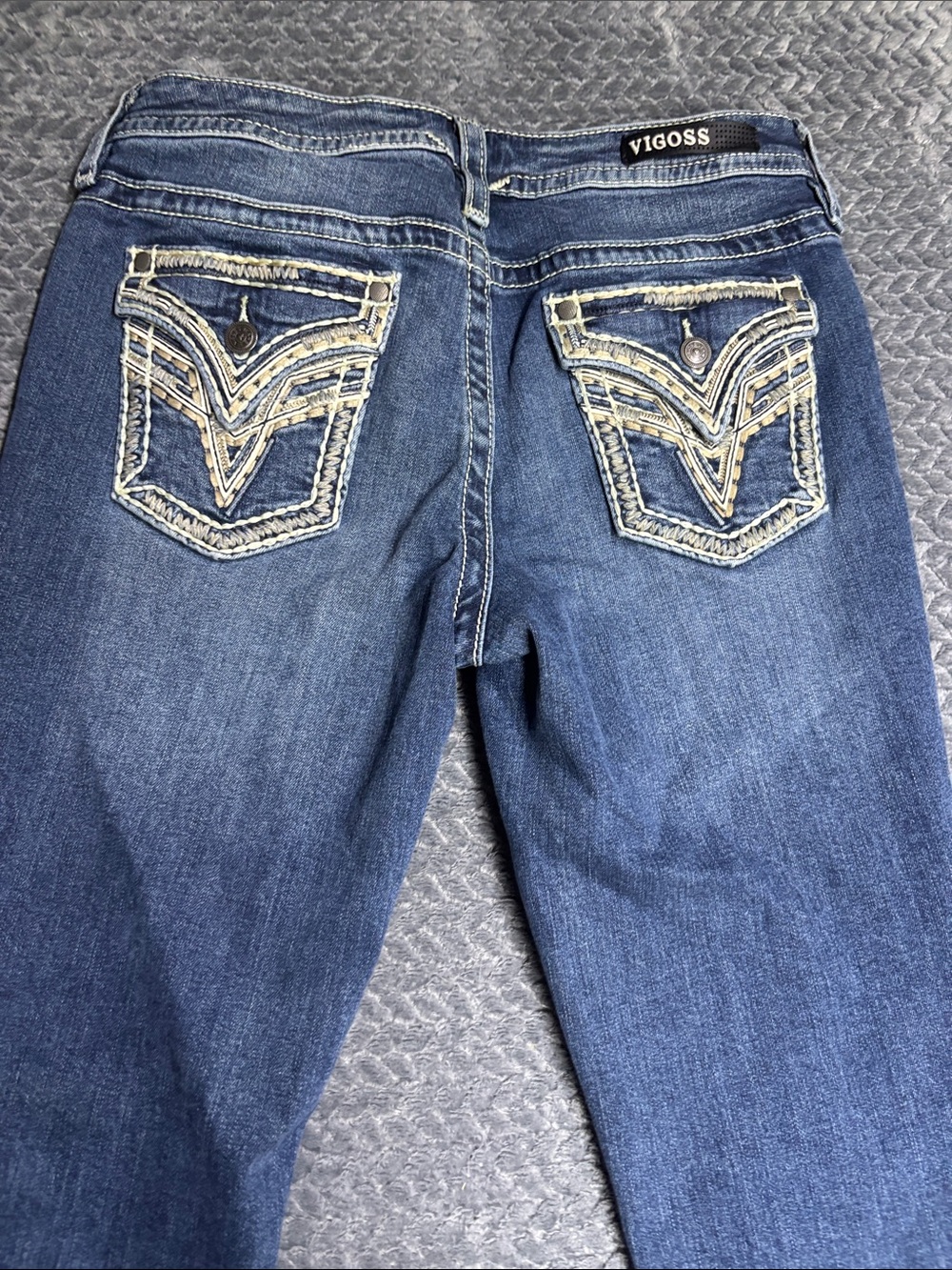 Vigoss Women's Blue Cropped Ankle Jeans - Faded Wash
